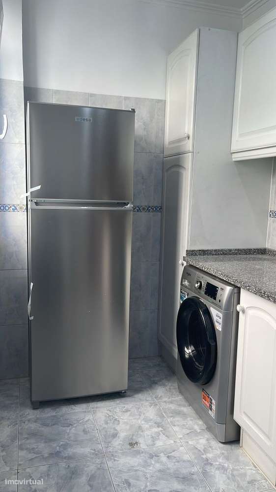 T1 cozinha equipada, Metro Odivelas a 300metros - Grande imagem: 2/43