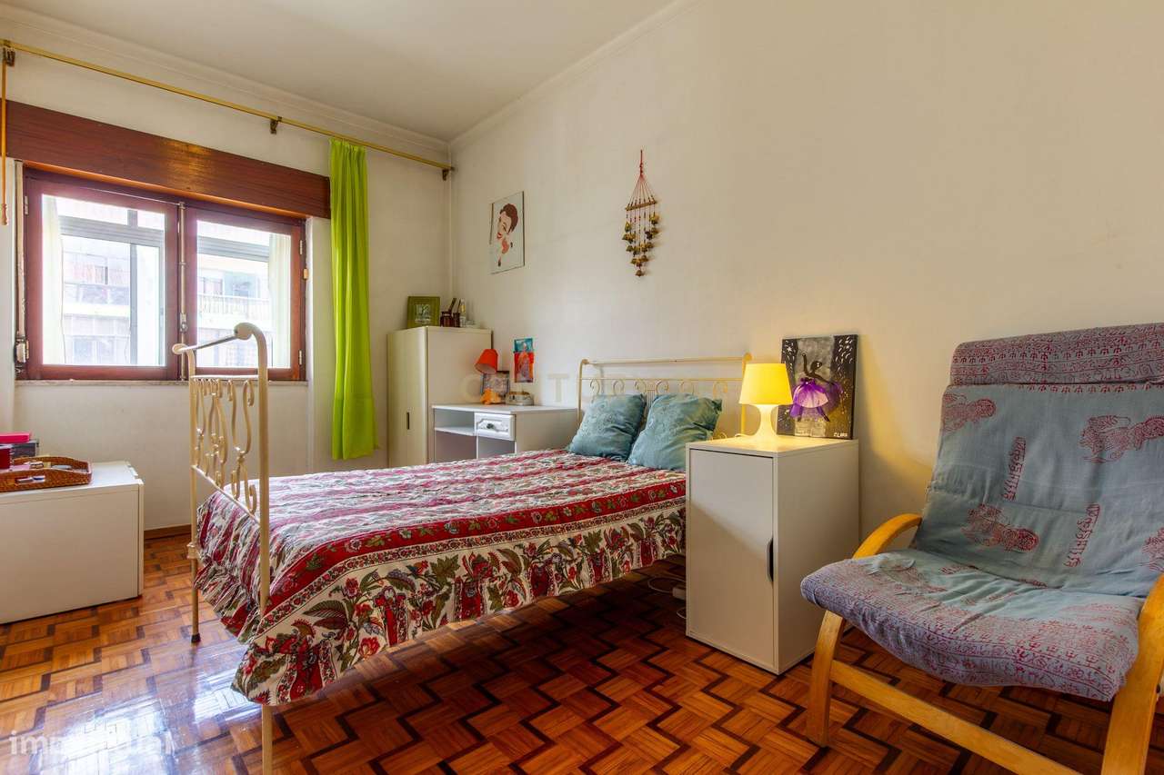 Apartamento T2 em Casquilhos (Alto do Seixalinho) – Barreiro-13