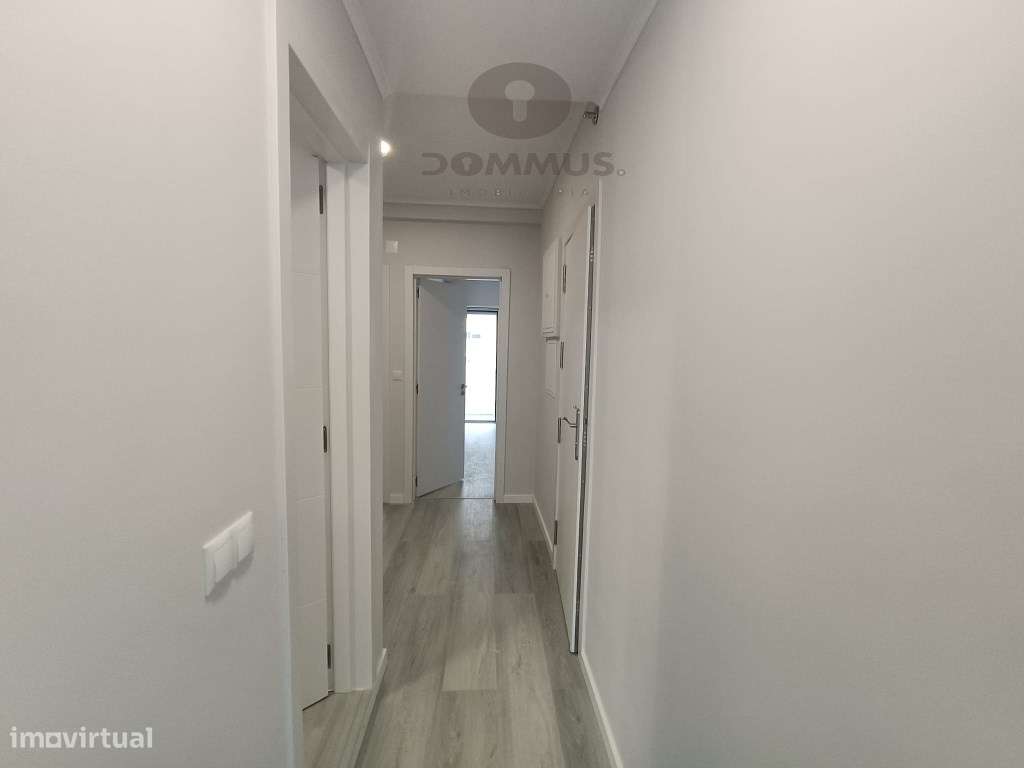 Apartamento T2 na Figueirinha ( Oeiras ) totalmente Remodelado-5