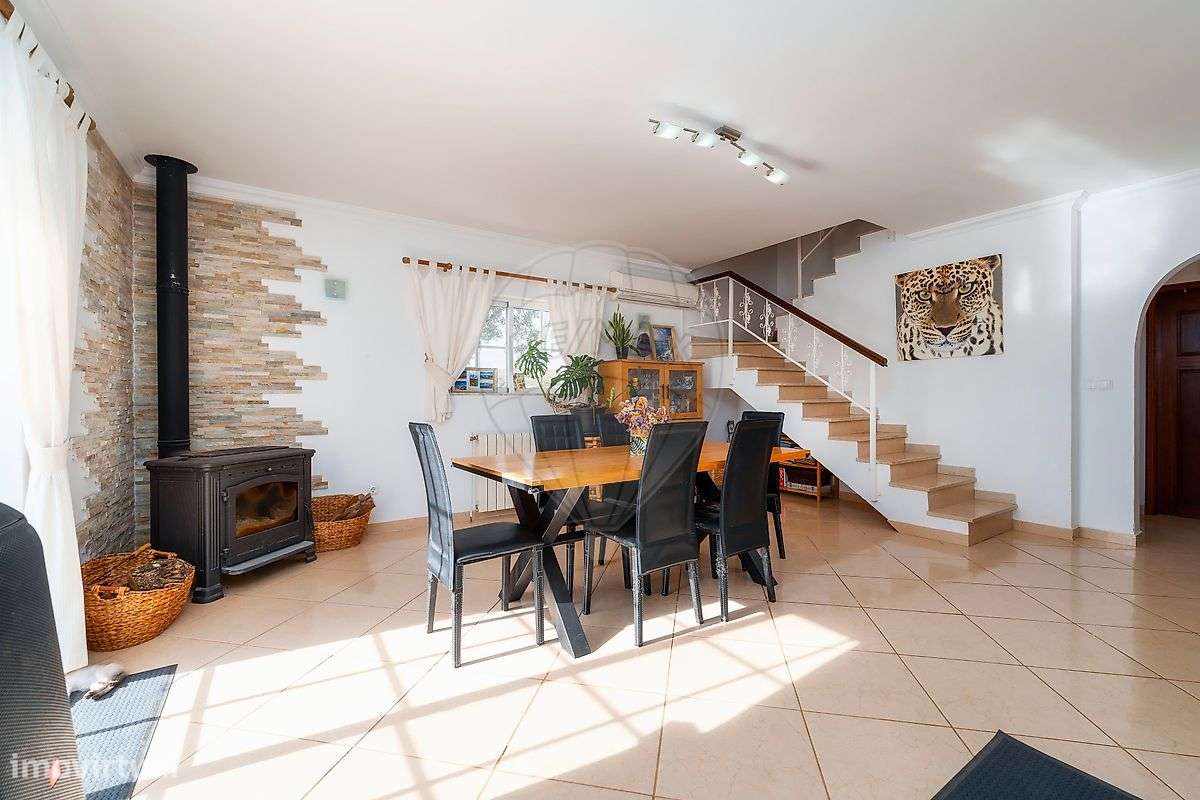 Moradia T4 para venda-3