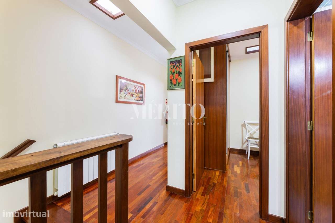 Moradia com Alojamento Local-10