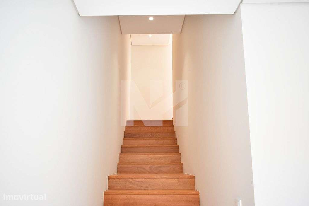 Moradia T3 | Centro | Póvoa de Varzim-12