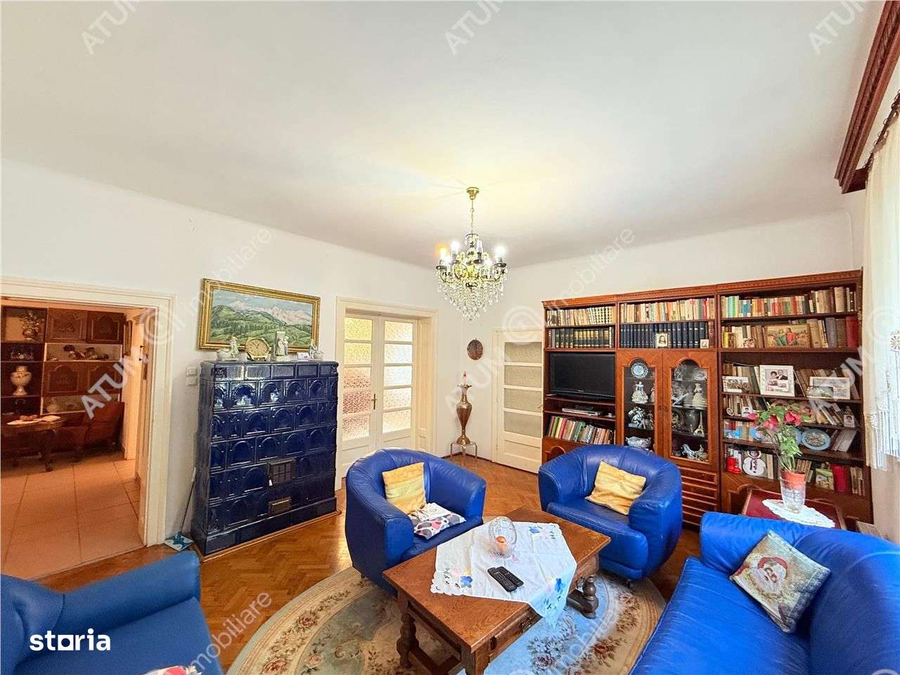 Apartament cu 4 camere la casa cu garaj terasa si curte zona Sub Arini-3