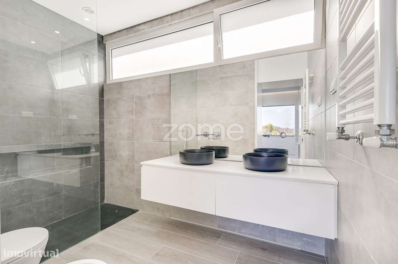 Moradia T3 com Piscina e Jardim no Zambujeiro – Alcabideche-21