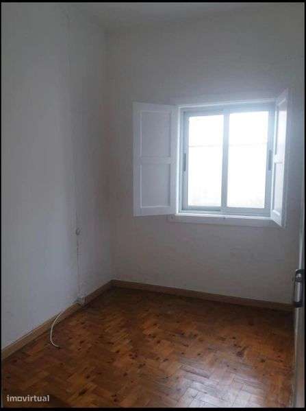 Apartamento T2 na Marinha Grande com bons acessos, - Grande imagem: 4/8