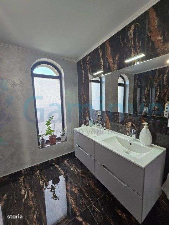 Gaminvest-Casa moderna cu 5 camere langa Oradea, Bihor, V4096 - Imagine principală: 4/16