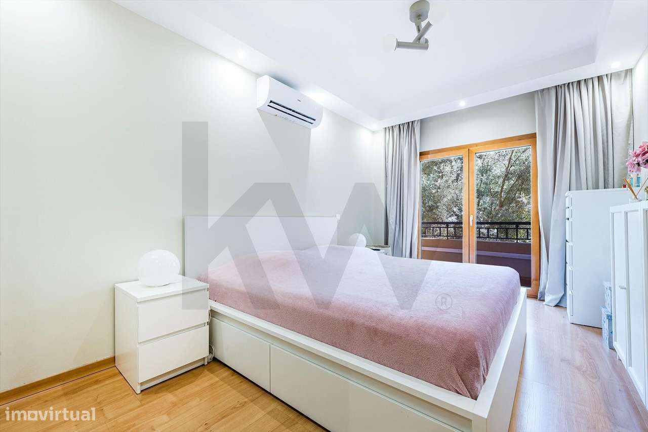 T2 com Box de 50 m2 no Parque Residencial do Almirante – Santo António-18