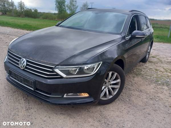 Volkswagen Passat Variant 1.6 TDI SCR DSG Comfortline - 24