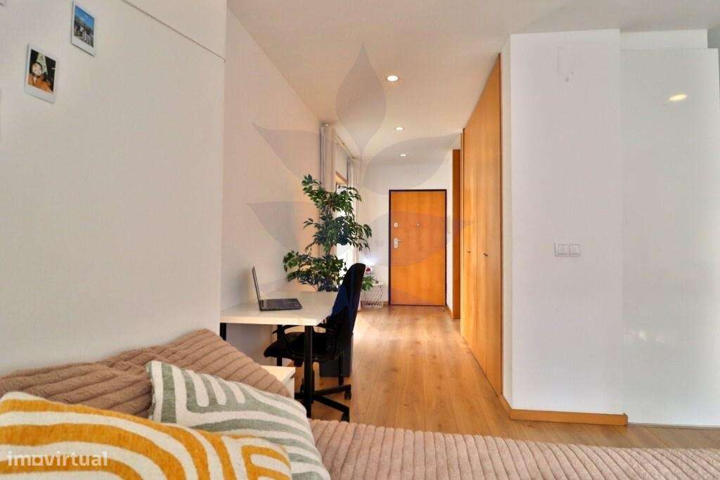 Apartamento T0 com terraço – mobilado e equipado | Braga - Grande imagem: 4/38