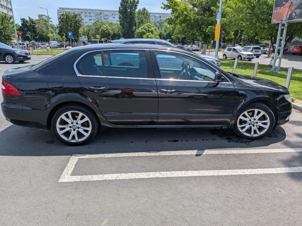 Skoda Superb 2.0 TDI DPF Elegance 2012