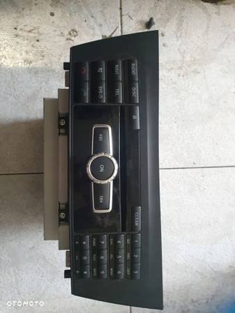 RADIO FABRYCZNE MERCEDES W204 LIFT A2049004306 - 1