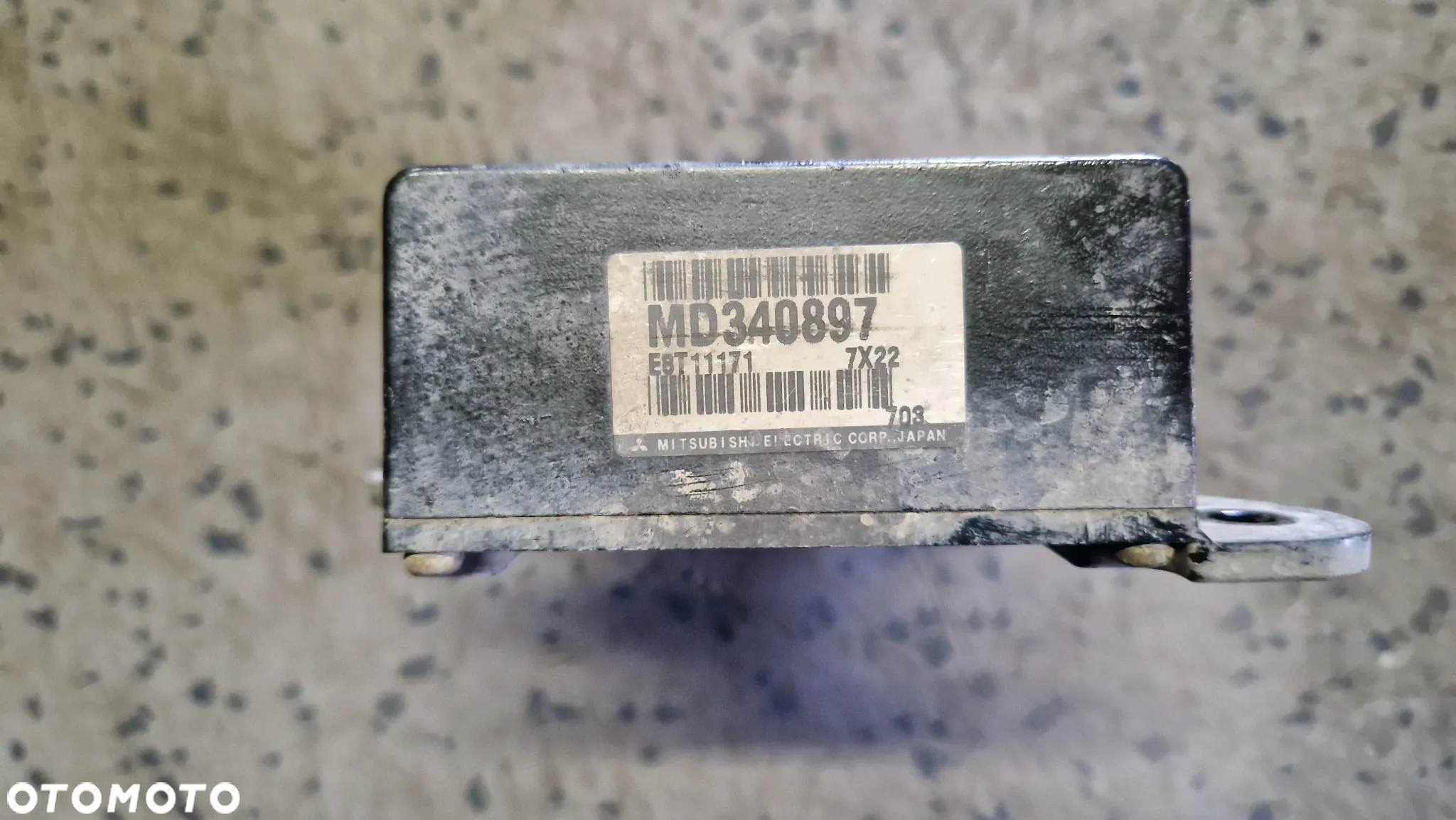 MITSUBISHI CARISMA 1.8 GDI STEROWNIK SILNIKA MD340897 - 2