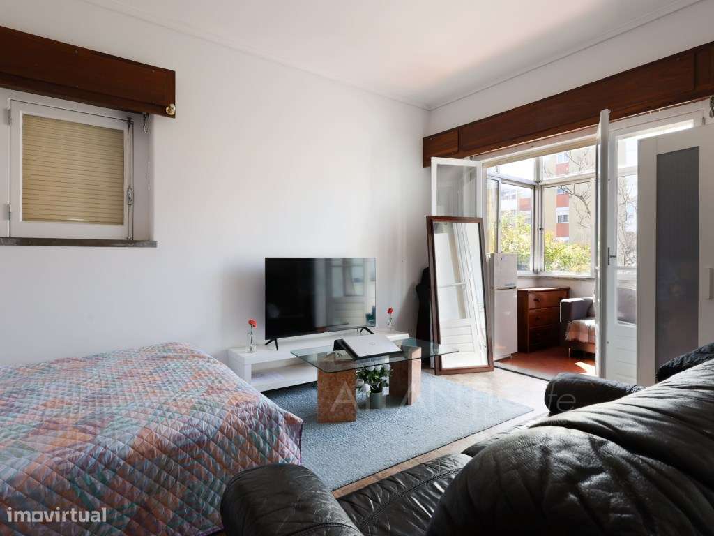 Moradia T6 em Monte Abraão-14