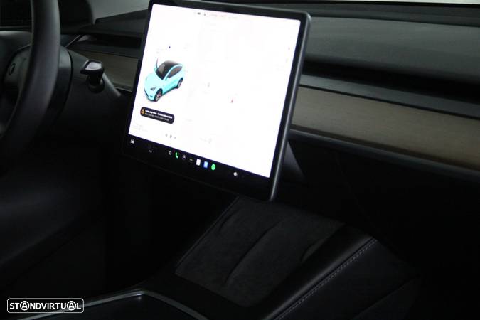 Tesla Model Y Long Range Dual Motor AWD - 9