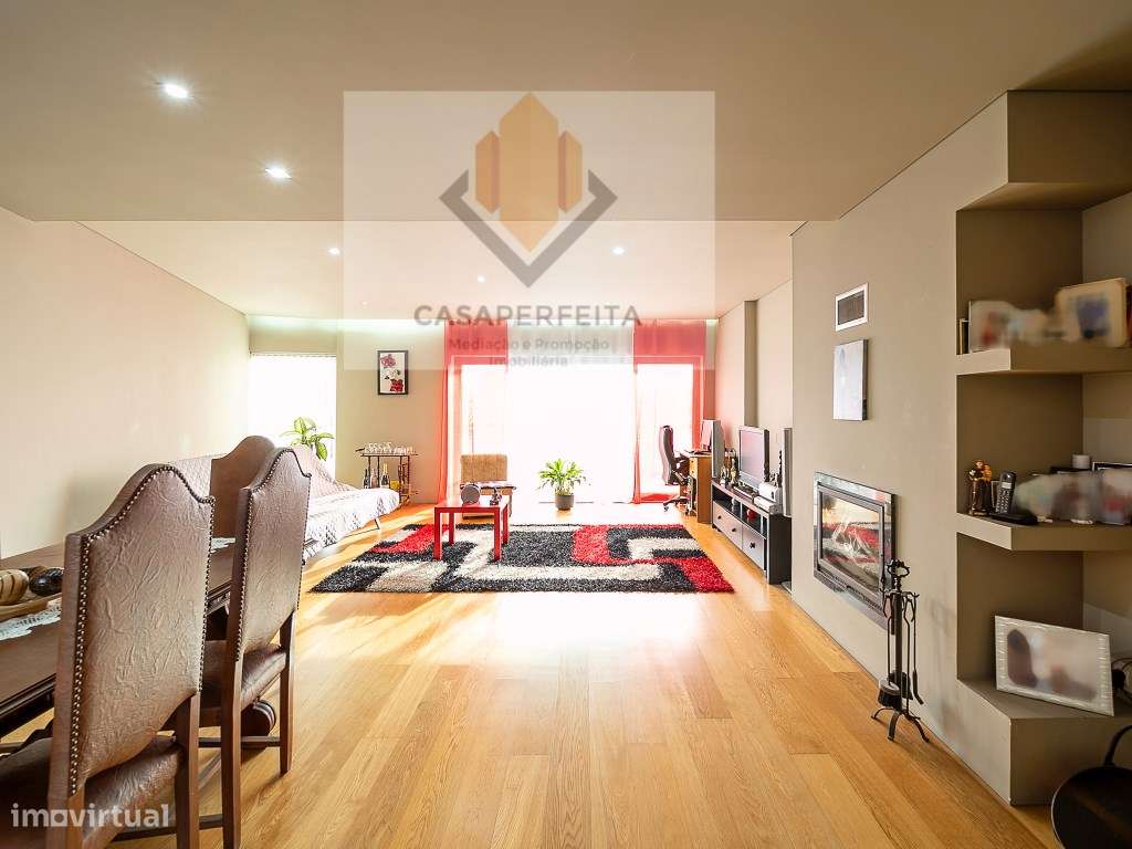 Moradia V3 com Terraço, Salão e Box para 2 Carros - São Félix da Ma... - Grande imagem: 5/41