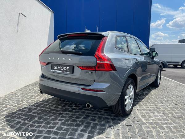 Volvo XC 60 D4 AWD Momentum - 4