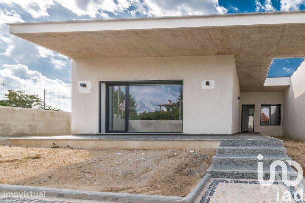 Moradia isolada T3 em Leiria, Pousos, Barreira e Cortes de 234 m2 - Grande imagem: 3/18