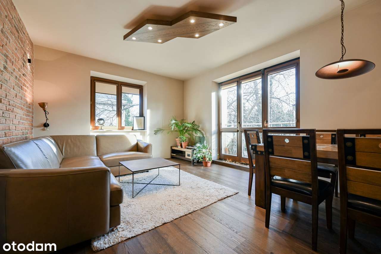 3-pokojowe mieszkanie w kameralnej kamienicy - Stara Saska Kępa - Pełny obrazek: 1/9