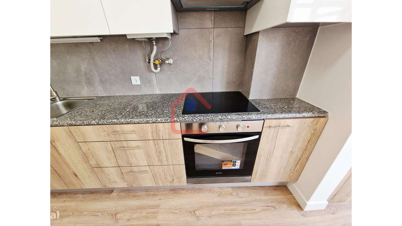 Apartamento T3 em Benfica-35
