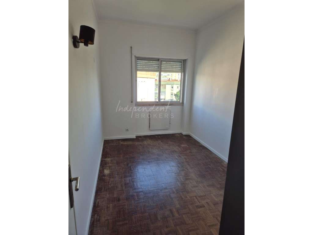 Apartamento T3 com vista esplendorosa-17