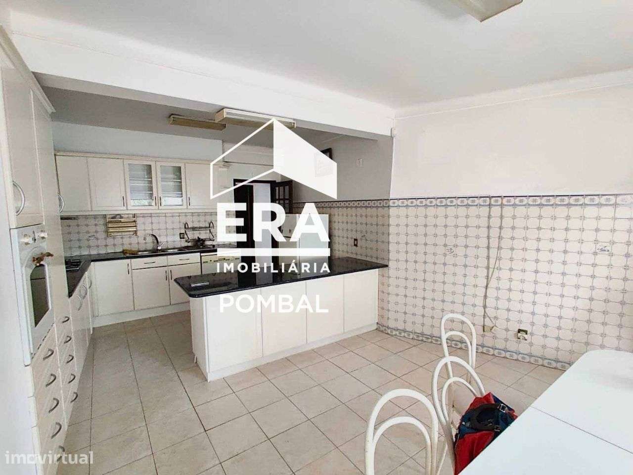 Moradia T4 - Oportunidade de Investimento - Grande imagem: 4/36