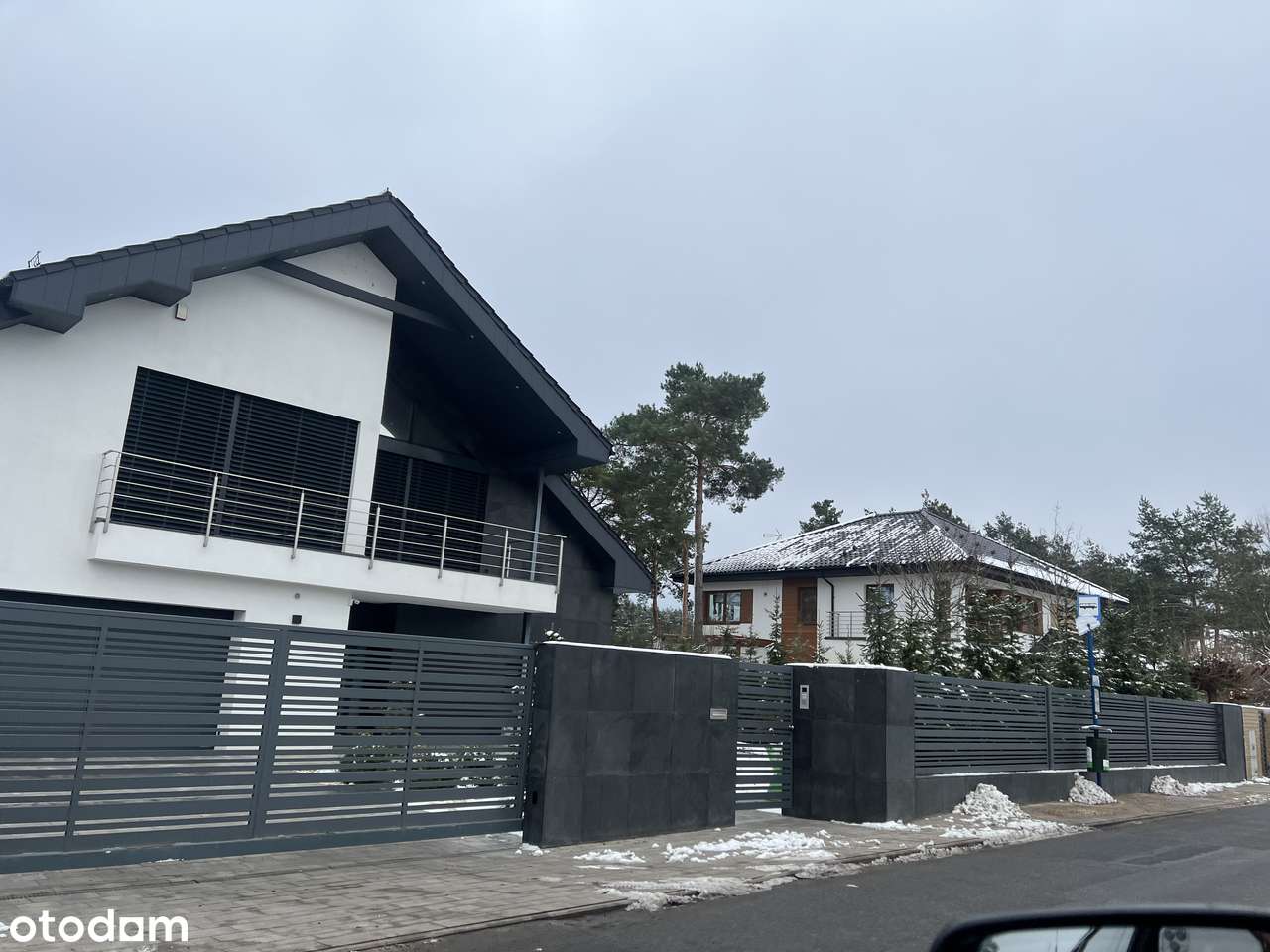 Kolejna działka budowlana - świetna lokalizacja !-2