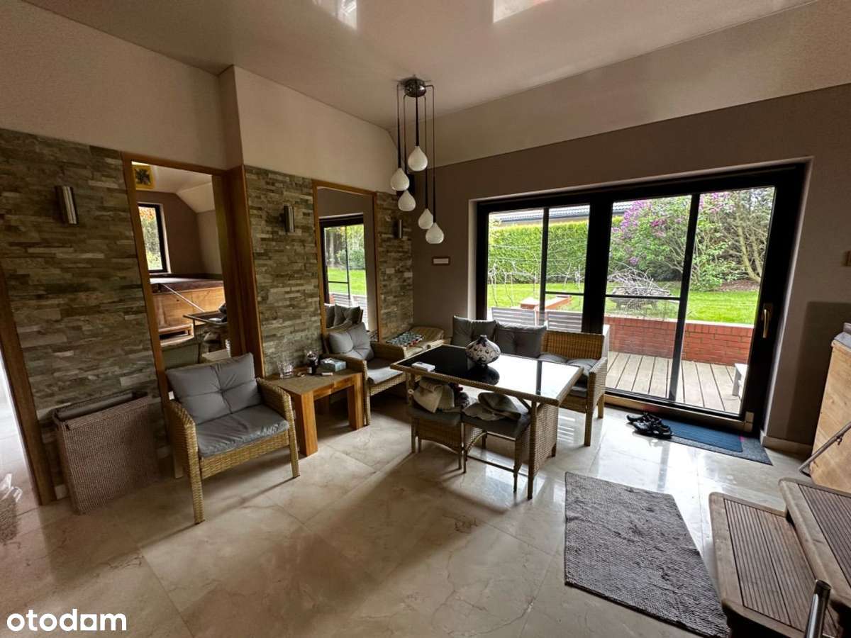 Dom jednorodzinny pod górami. - Pełny obrazek: 5/13