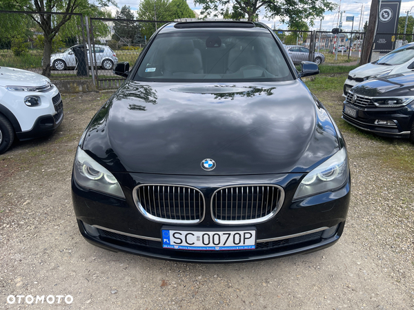 BMW Seria 7 740d xDrive - 13