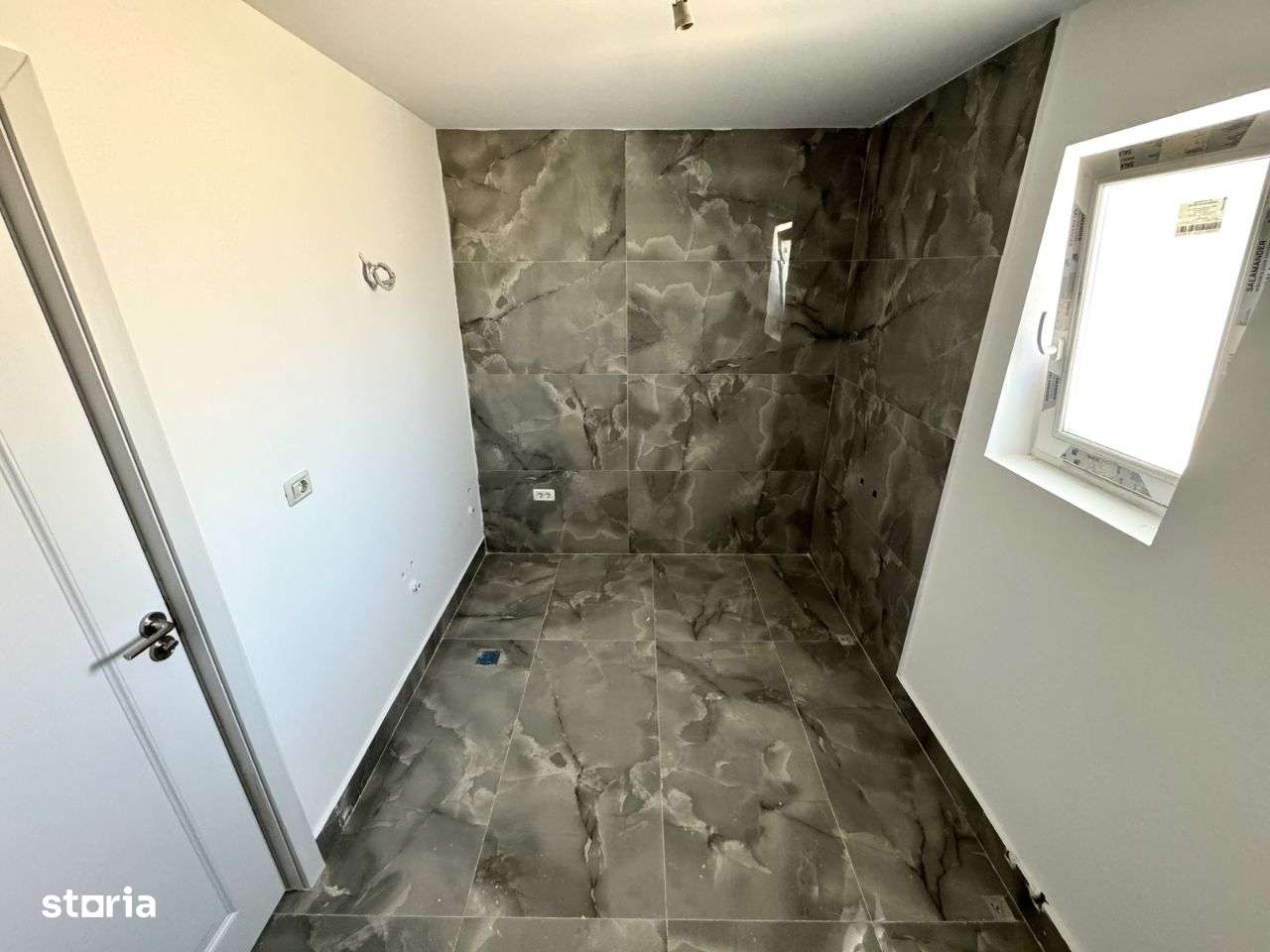 Dormitor jos! CANALIZARE! ASFALT! Vila Valea Lupului - Imagine principală: 3/9