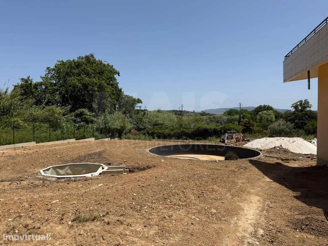 Apartamento T2 Semi-Novo | Terraço | Garagem | Bombarral-36