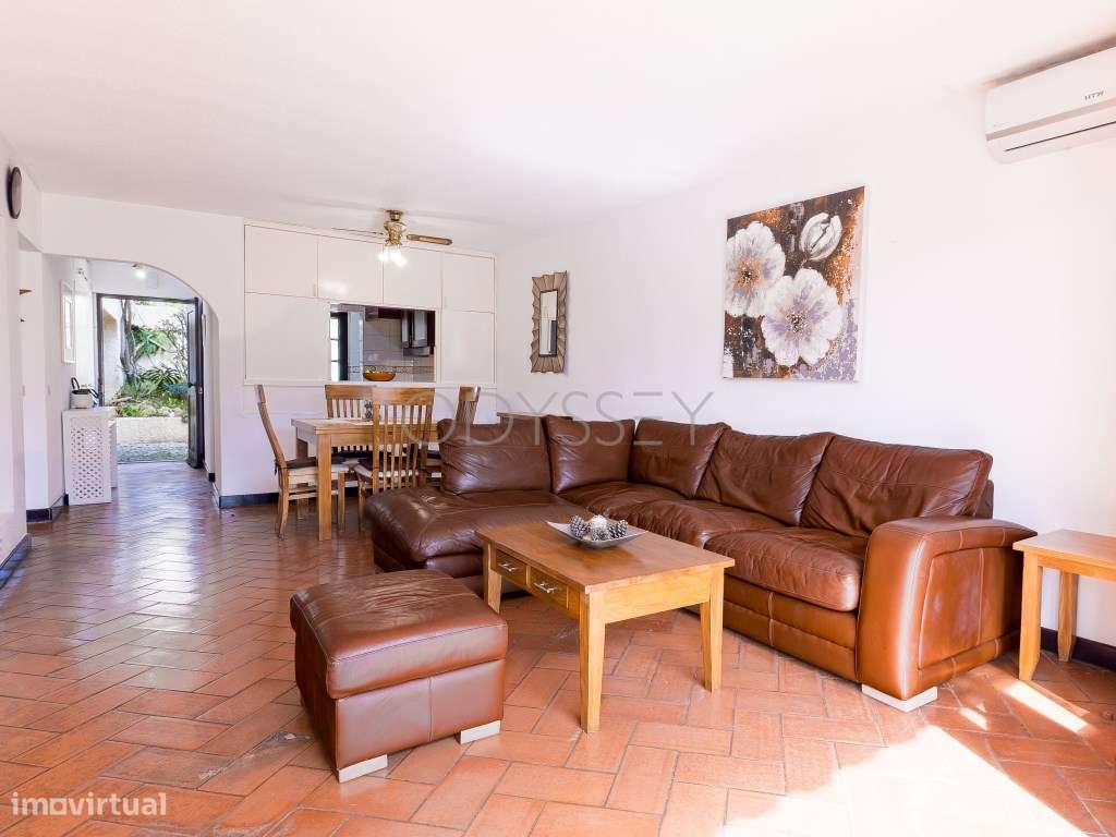 Charmoso Apartamento de 2 Quartos Rés-do-Chão com Grande Jardim Pri...-9