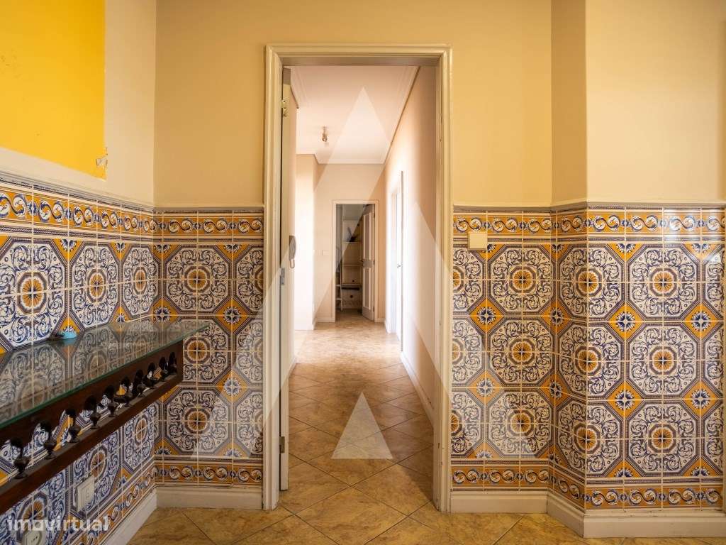 Apartamento T4 com Terraço de 90 m² no Centro de Aveiro-9