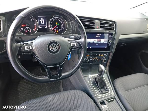 Volkswagen Golf 1.6 TDI DSG Comfortline - 6