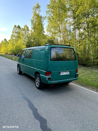 Volkswagen Transporter - 4