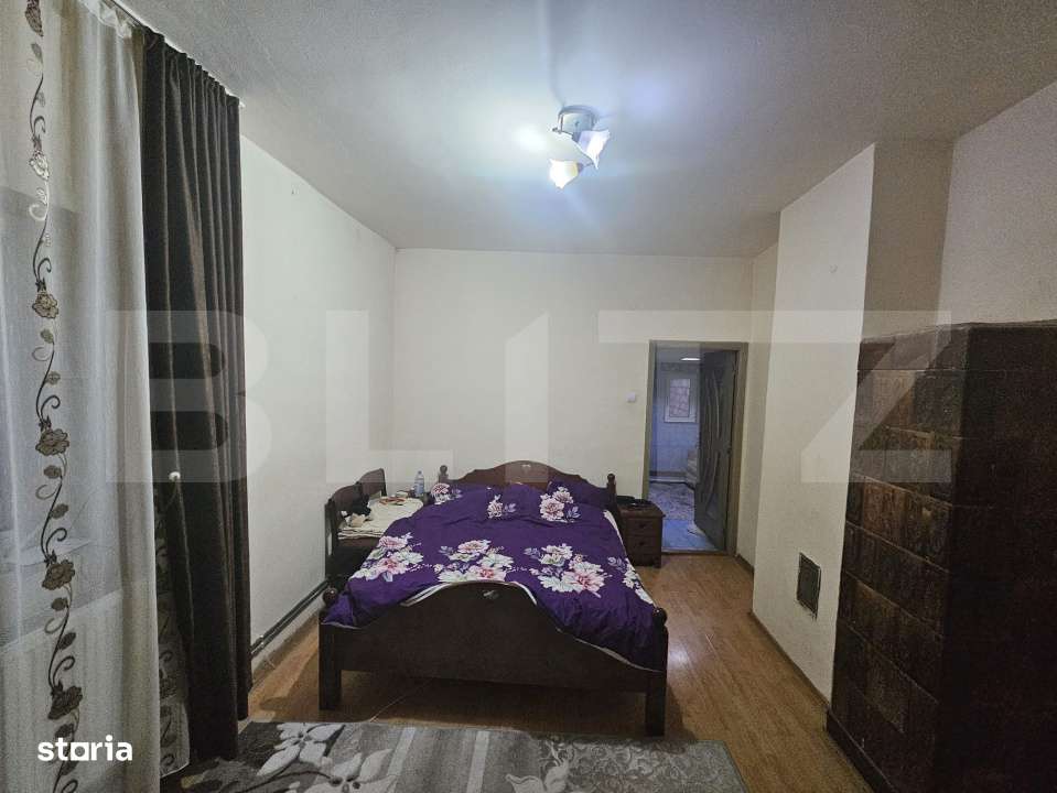 Casa de vanzare cu 3 camere, zona centrala, Campeni - Imagine principală: 5/16