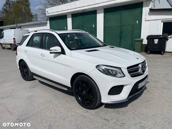 Mercedes-Benz GLE 350 d 4-Matic - 1