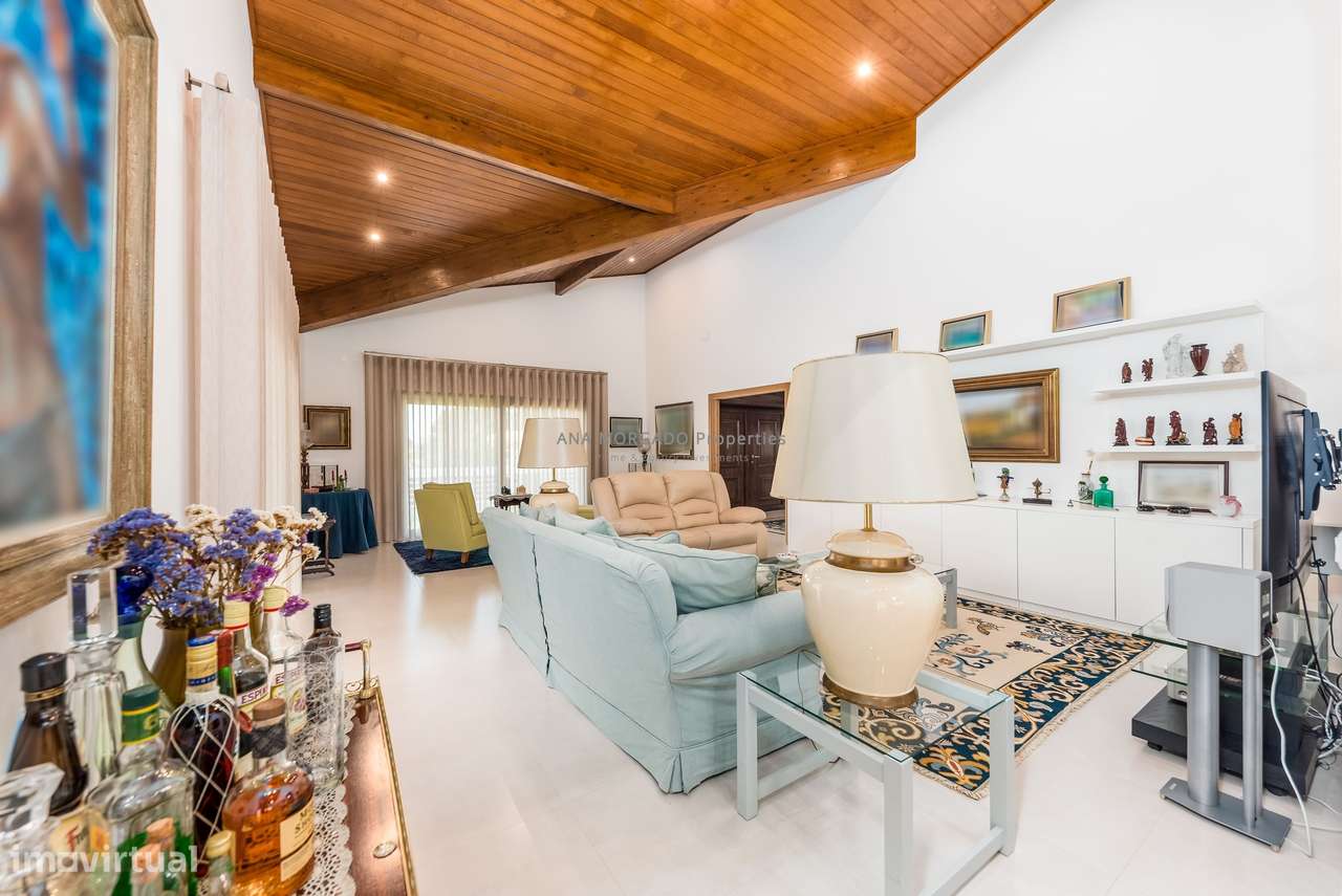 Moradia de Alto Padrão na Marinha Grande – Perto de Leiria e das Praia-15