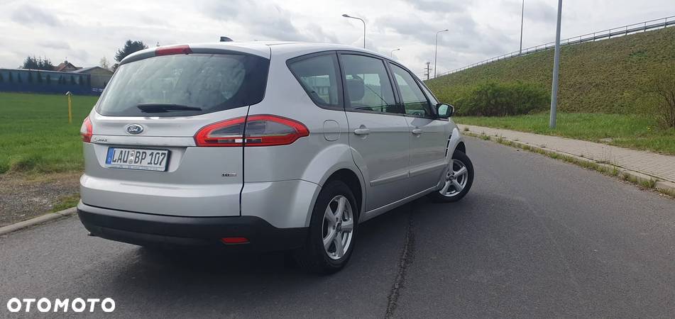 Ford S-Max - 4