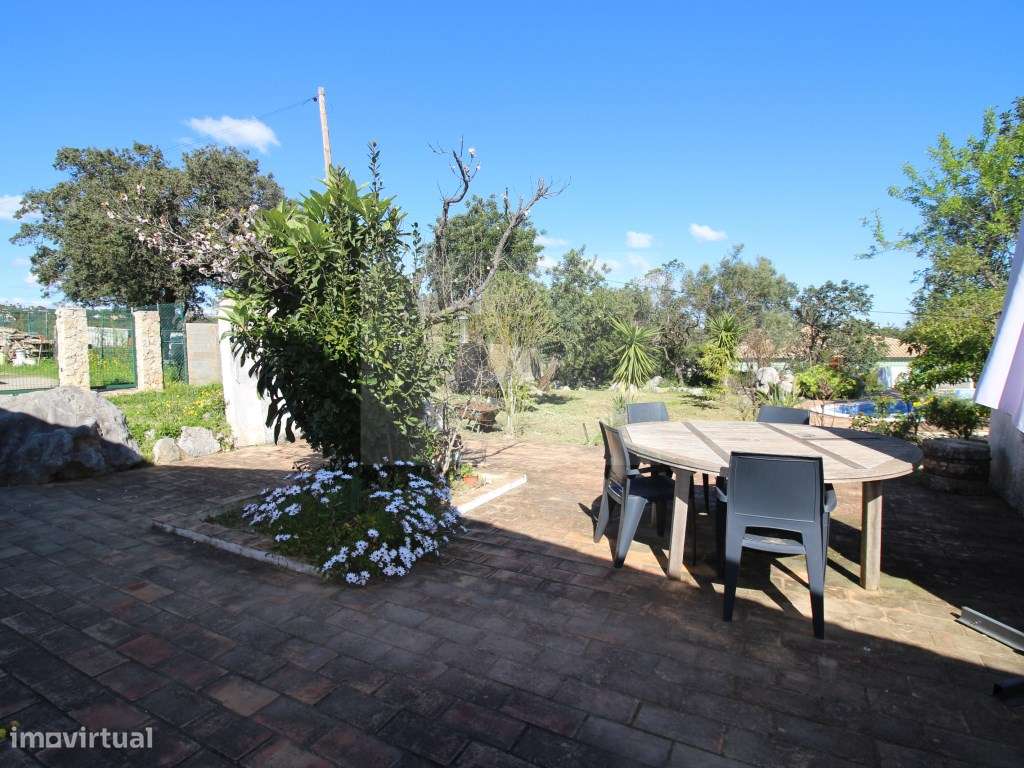 Encantadora moradia, ideal para quem procura tranquilidade sem abdi...-7