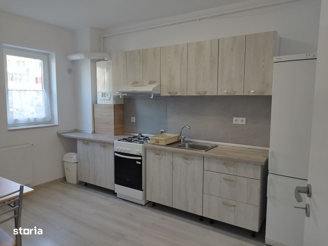 Apartament cu parcare subterană, bloc nou Eroilor-Floresti-0