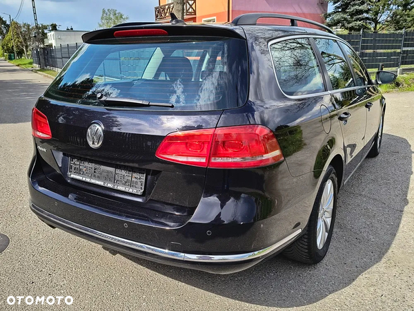 Volkswagen Passat 2.0 TDI Comfortline DSG - 11