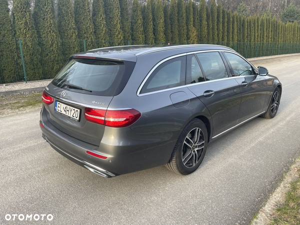 Mercedes-Benz Klasa E 220 d 4-Matic 9G-TRONIC - 5