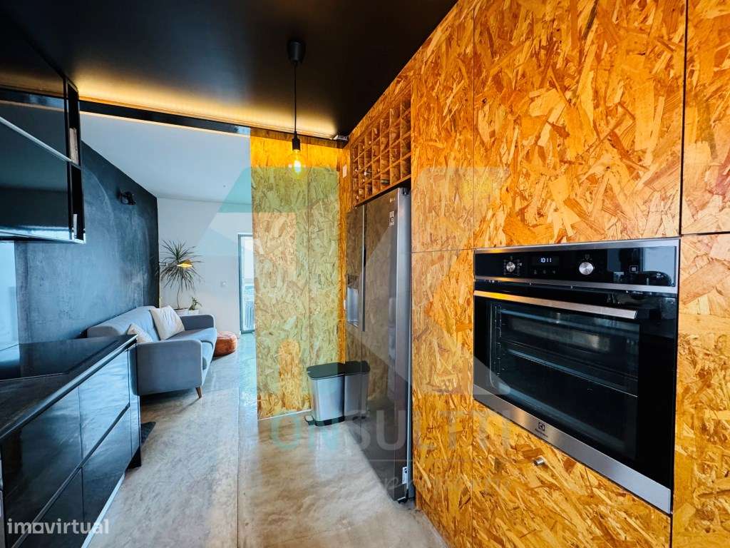 Moradia T3 + T2 em São João do Estoril - Alapraia-12