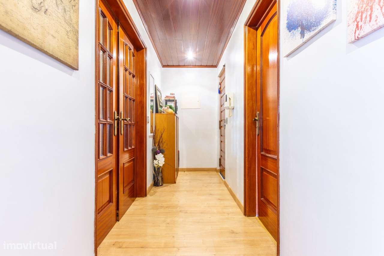 Apartamento T2 Quinta do Conde 1 º Andar-12