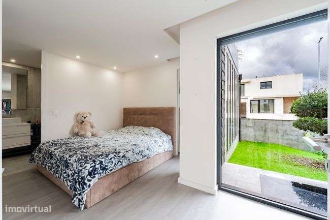 MORADIA GEMINADA T4+1, 4 Suites em PALMEIRA, BRAGA-12