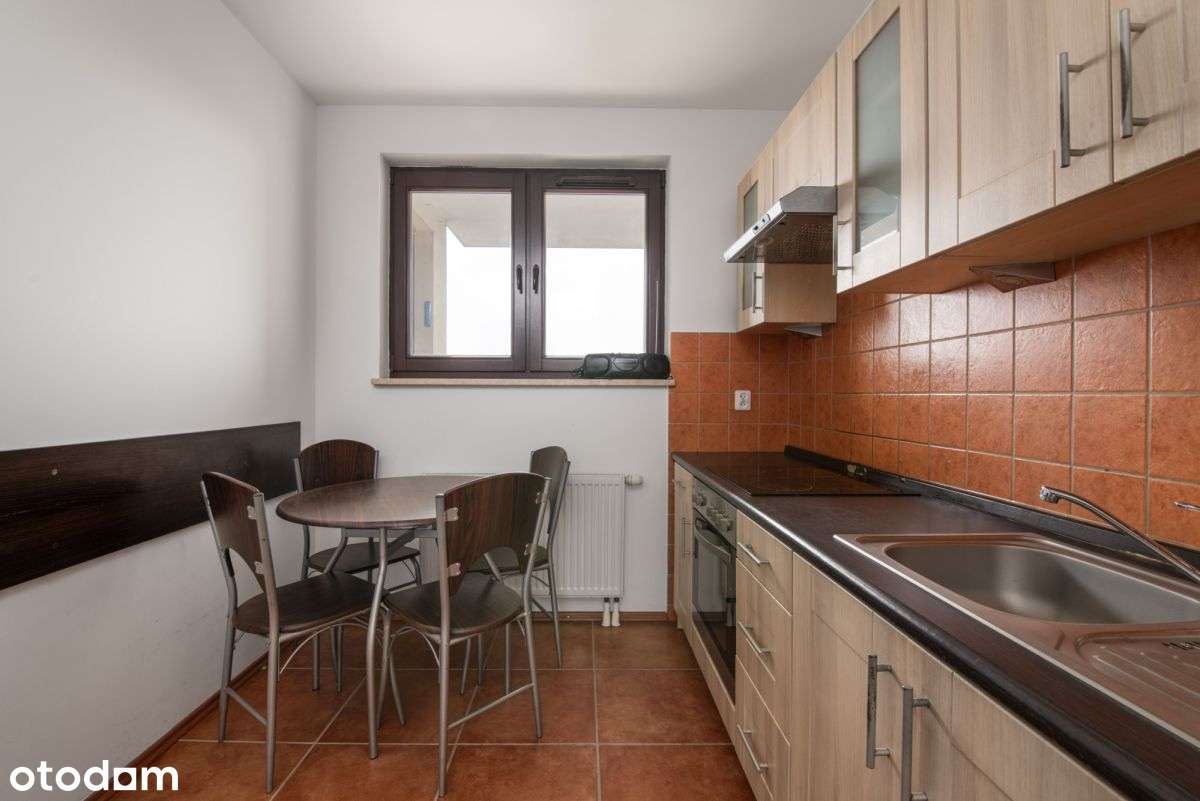 Metro 3 min.  Dwustronne  Loggia  Miejsce post.-7