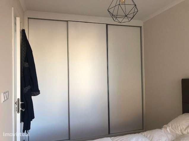 T1 recente e pouco usado no Cacém - Grande imagem: 4/6