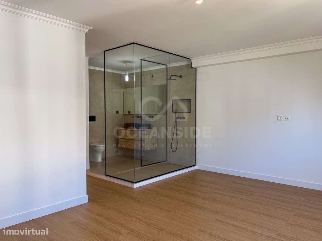 Apartamento T3 duplex - Estoril-48