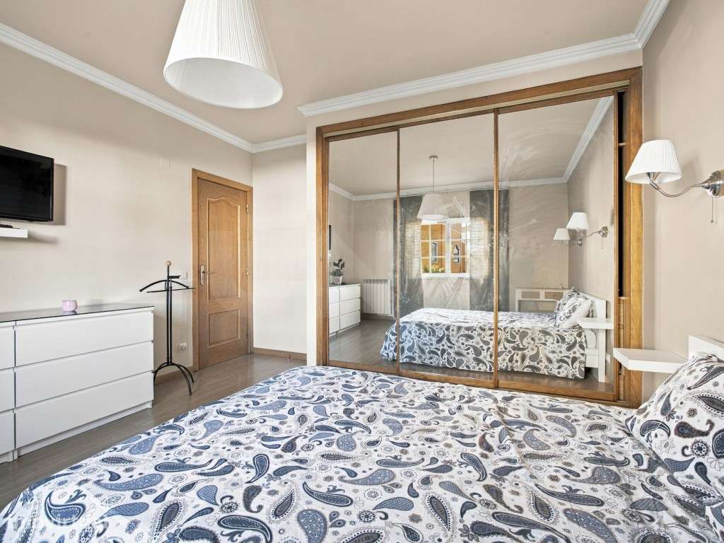 Apartamento T2+1, para venda, em São Pedro da Cadeira, no eixo Eric...-18