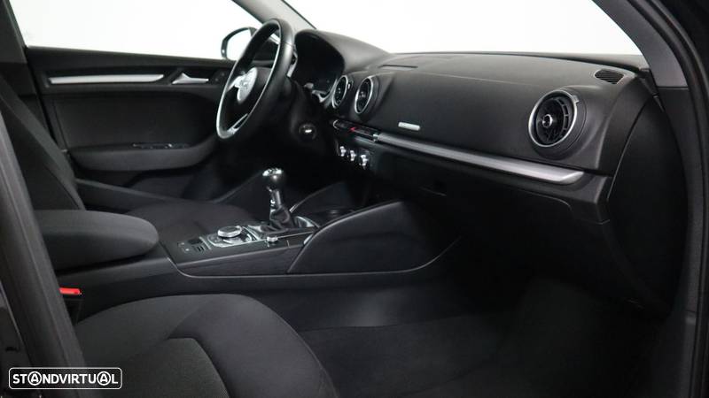 Audi A3 Sportback - 7